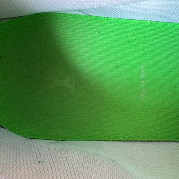 Authentic Louis Vuitton Trainers - Picture 9 of 10